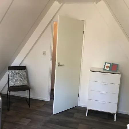 בית נופש Vakantiehuis De Eekhoorn In Op De Veluwe