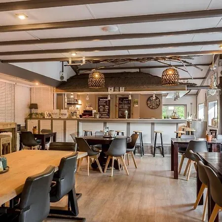 בית נופש Vakantiehuis De Eekhoorn In Op De Veluwe